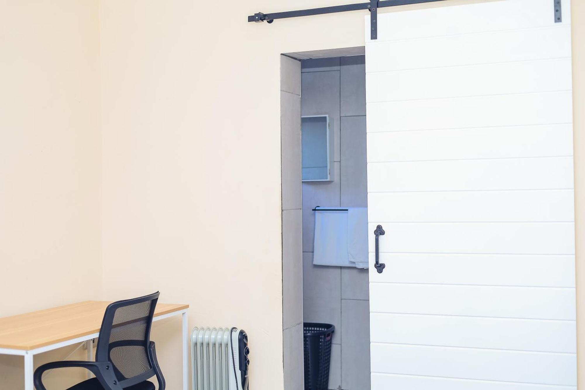 Stylish Self Catering Unit In Maseru Cbd エクステリア 写真