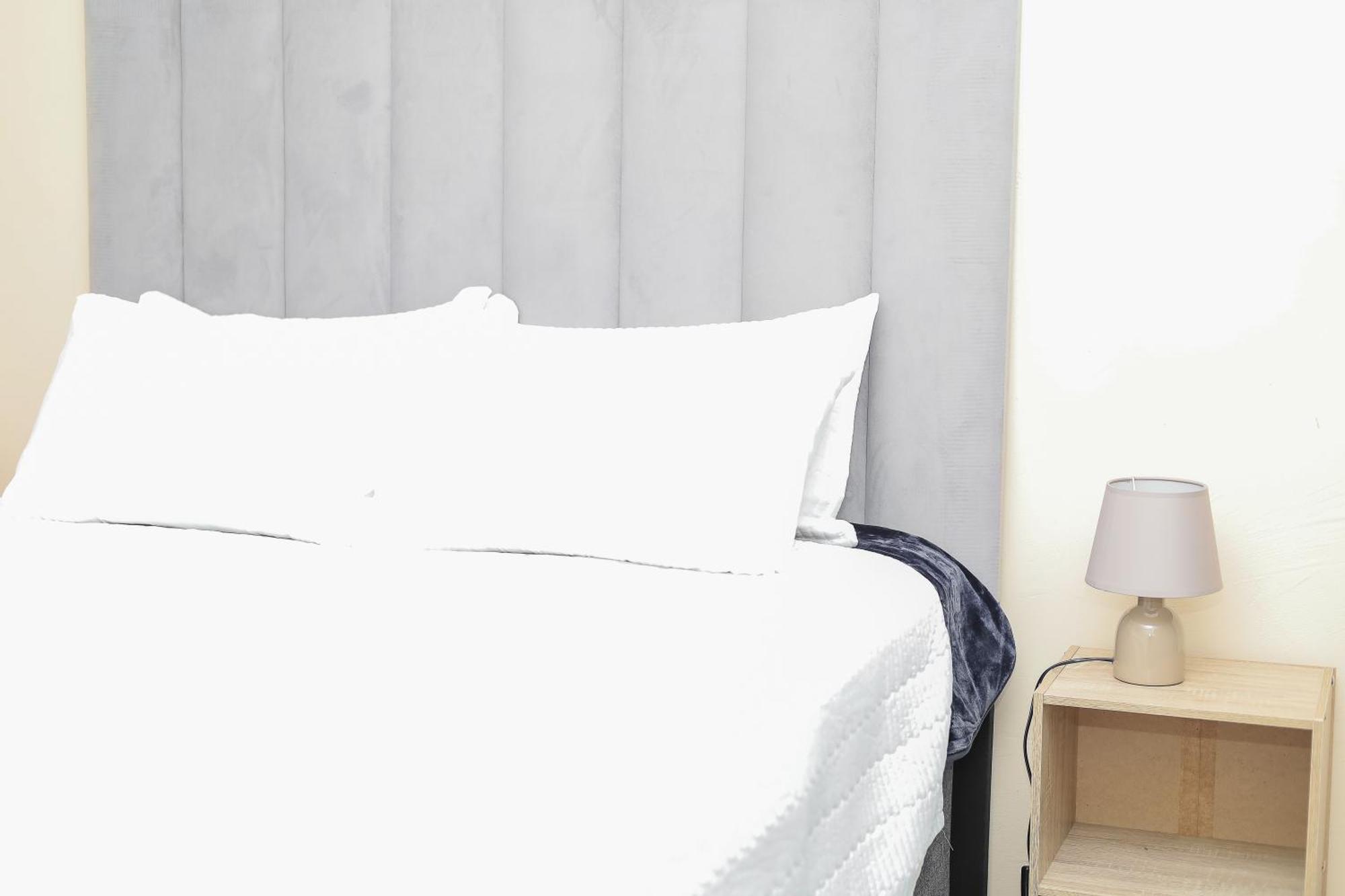 Stylish Self Catering Unit In Maseru Cbd エクステリア 写真