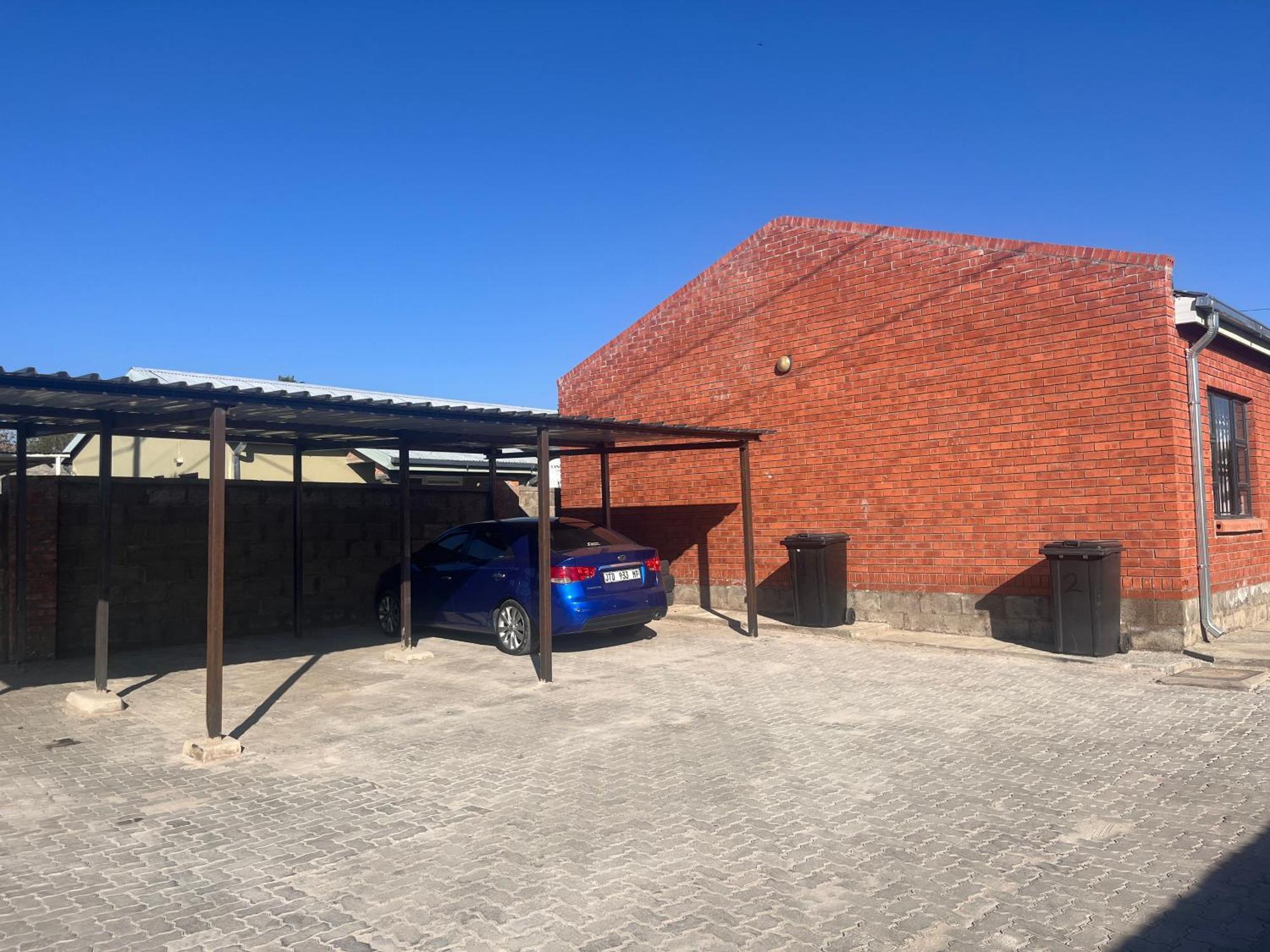 Stylish Self Catering Unit In Maseru Cbd エクステリア 写真